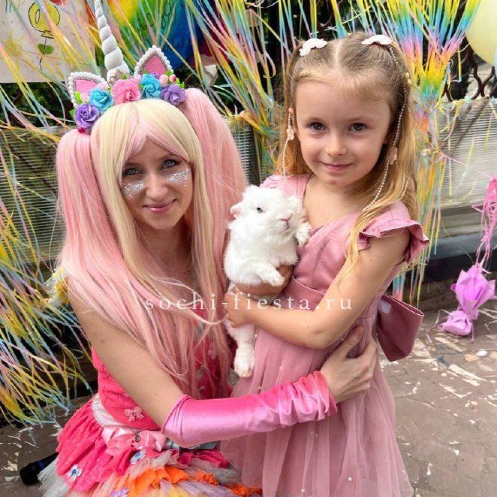 Шоу с кроликом в Бийске