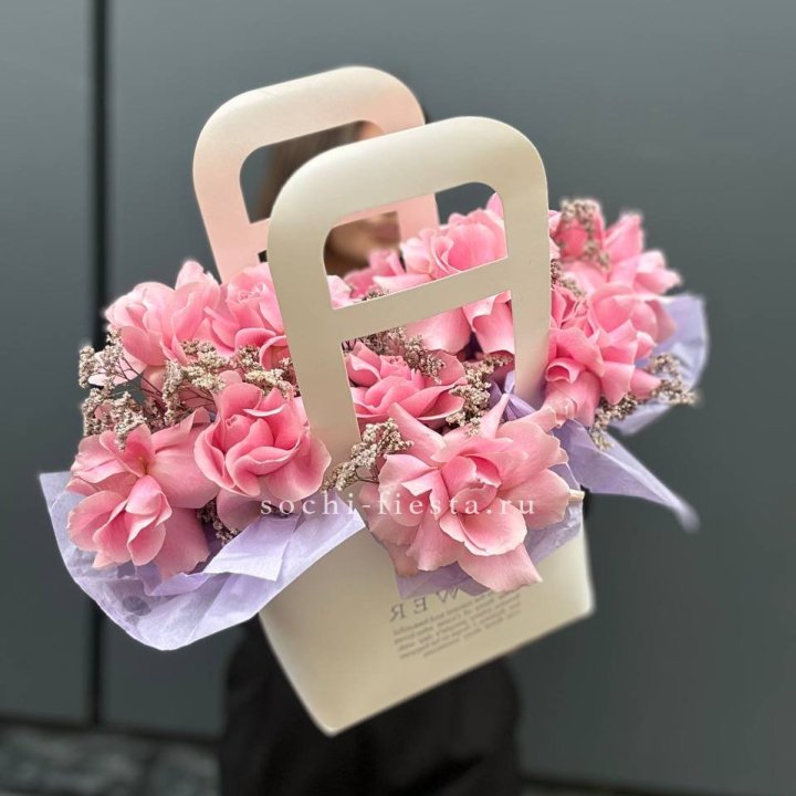 Сумочка розовых роз "Плинки" в Бийске