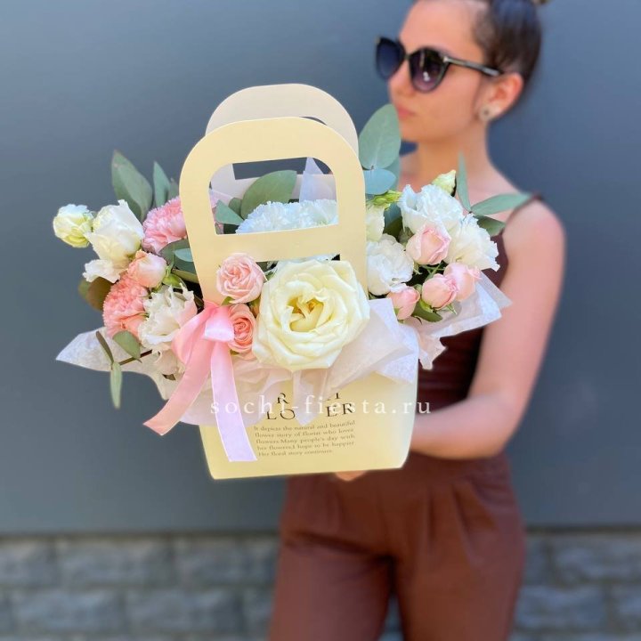 Цветочная сумочка "Рафаэль" в Бийске