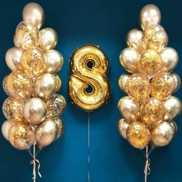 Цифра с фонтанами шаров  в Бийске