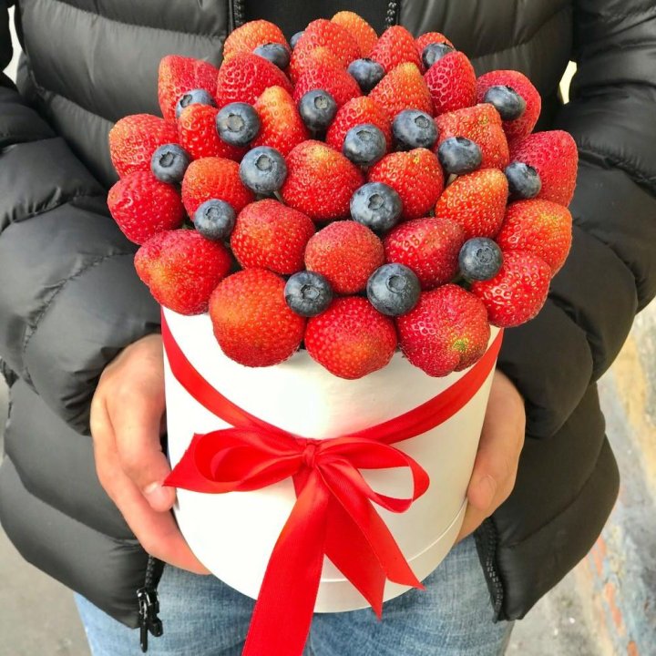 Клубничный бокс №3 в Бийске