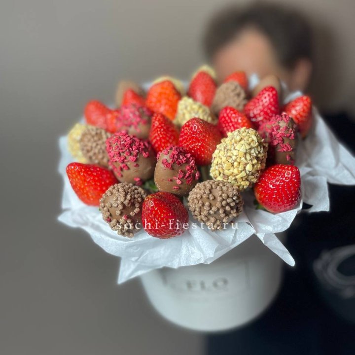 Клубника в боксе 30 ягод в Бийске