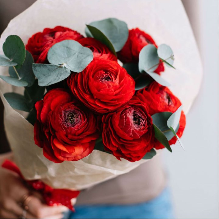 Букет ранункулюсов  в Бийске