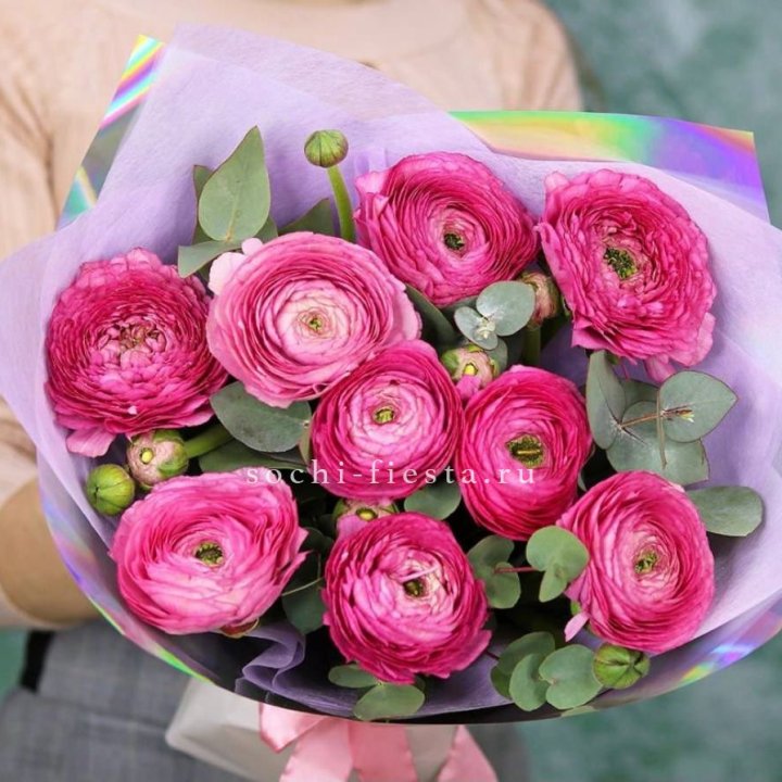 Ранункулюсы с эвкалиптом №2 в Бийске