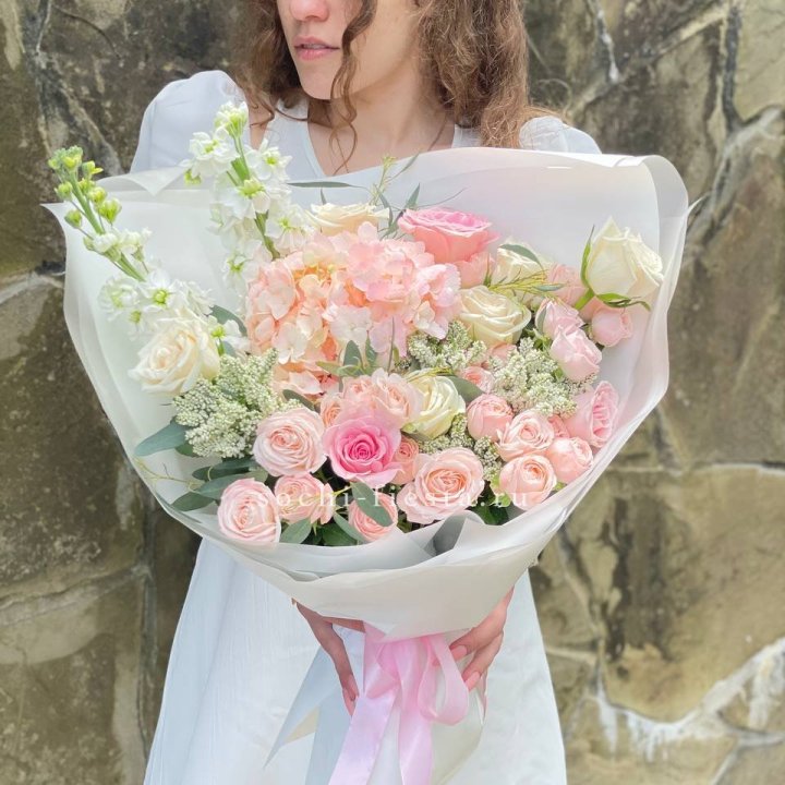 Дизайнерский букет №26 в Бийске