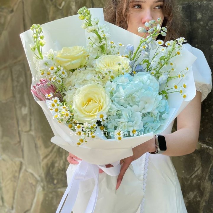 Дизайнерский букет №27 в Бийске