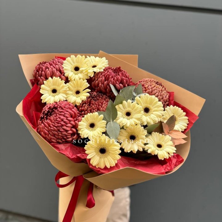 Букет гербер и хризантем Бигуди в Бийске