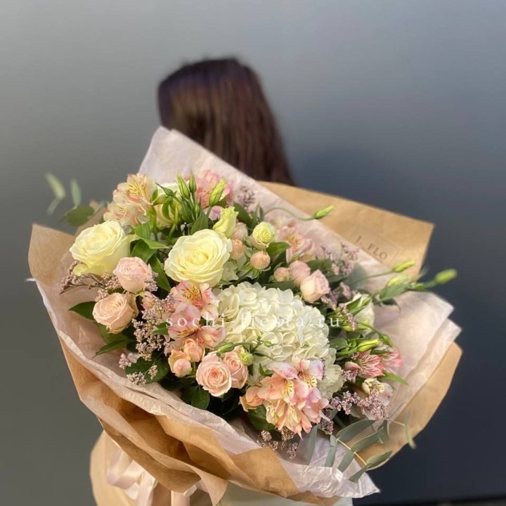 Дизайнерский букет №1 в Бийске