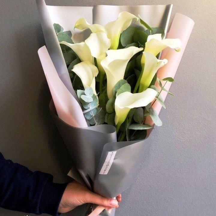 Каллы с эвкалиптом в Бийске