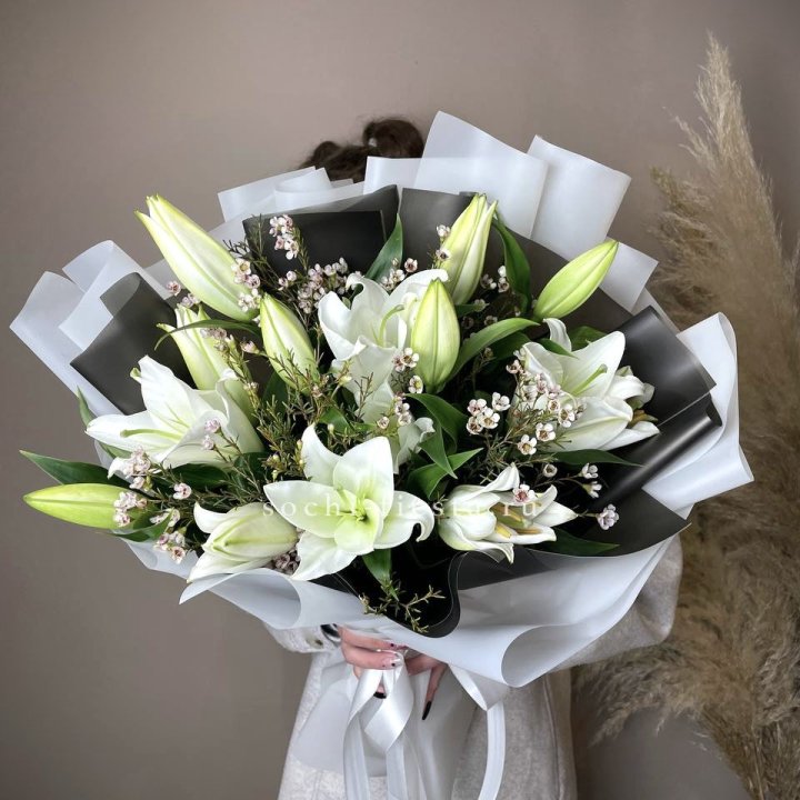 Букет лилий Снежная королева в Бийске