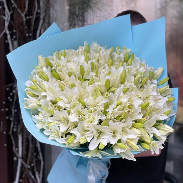 51 лилия в оформлении в Бийске