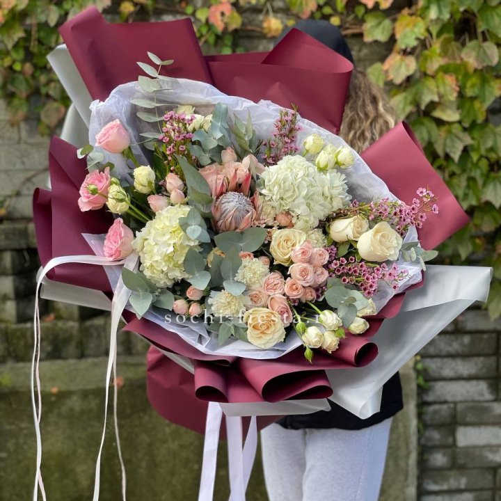 Авторский букет с протеей №1 в Бийске