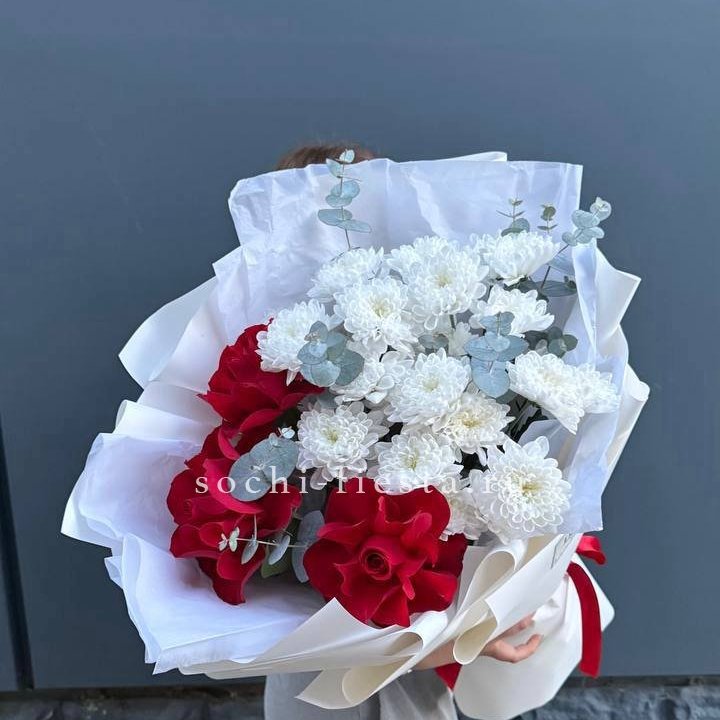 Дуо розы и хризантемы в Бийске