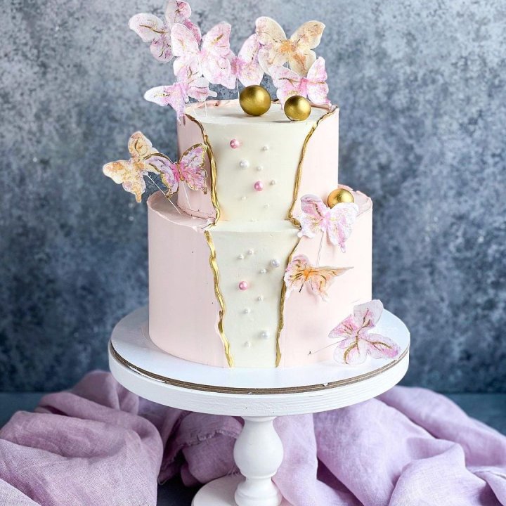 Торт "Бабочки в животе" в Бийске