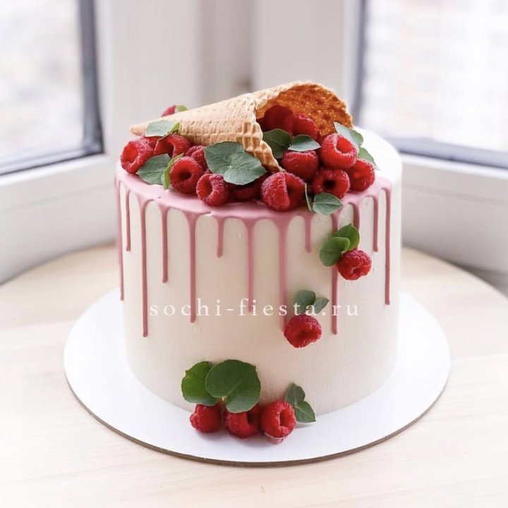 Торт "Ягодный" в Бийске