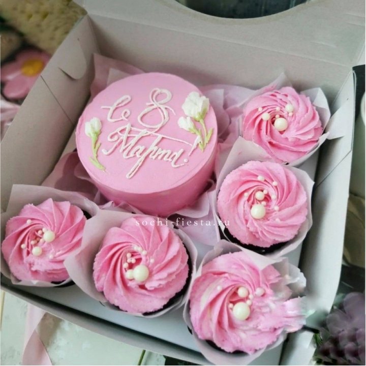 Капкейки и бенто-торт "8 марта!" в Бийске