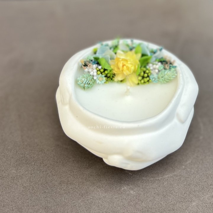 Свеча ароматическая в гипсе Руки в Бийске