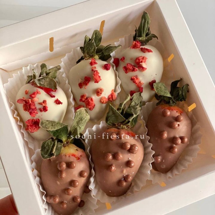 Клубника в шоколаде 6 ягод в Бийске