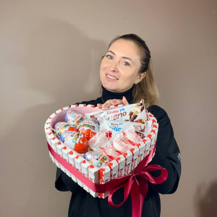 Подарочный набор сердце с Киндерами в Бийске