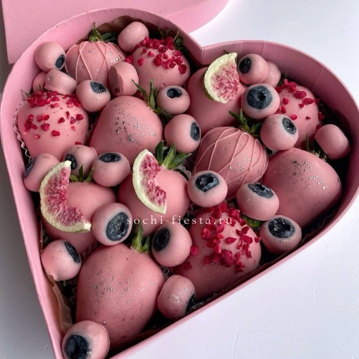 Клубника в шоколаде Сердце в Бийске