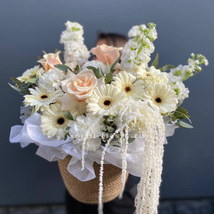 Цветы в джутовом кашпо "Валери" в Бийске