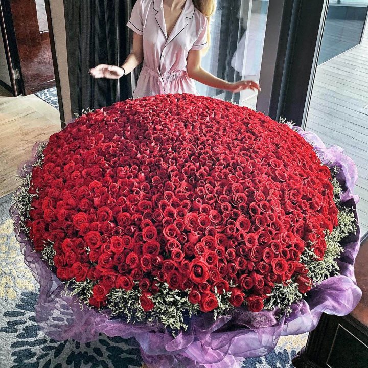 1001 роза в Бийске