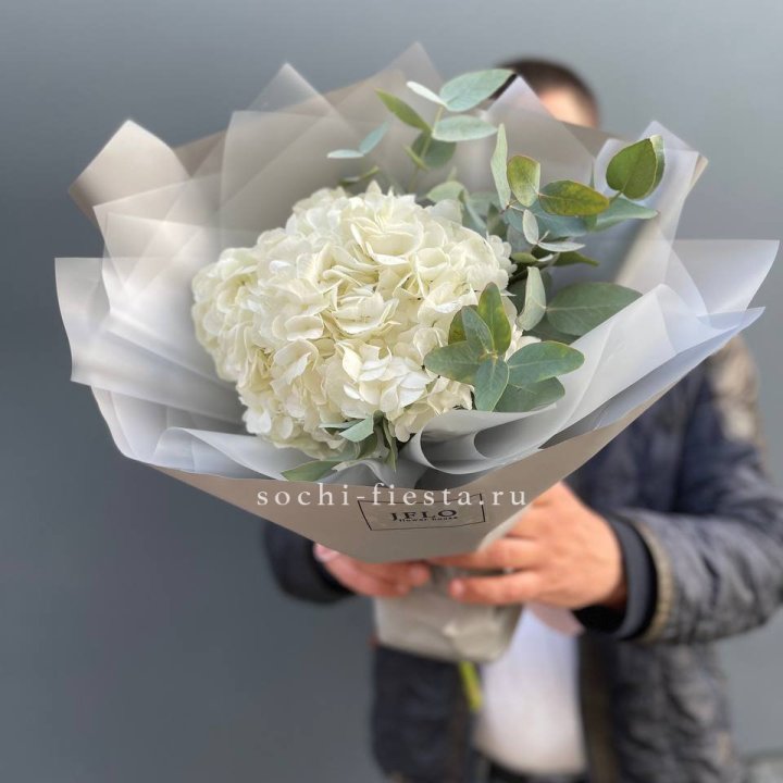  Букет  из белой гортензии в Бийске
