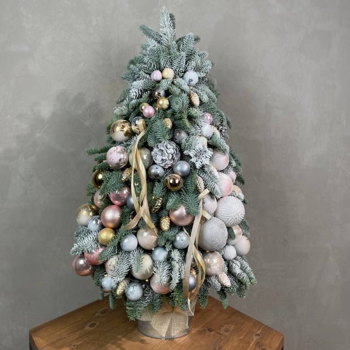 Новогодняя ёлка из веток датского нобилиса в Бийске