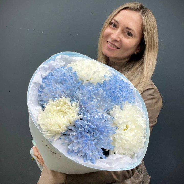 Букет из 7 хризантем  в Бийске