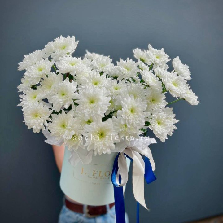 Коробка с хризантемами №3 в Бийске