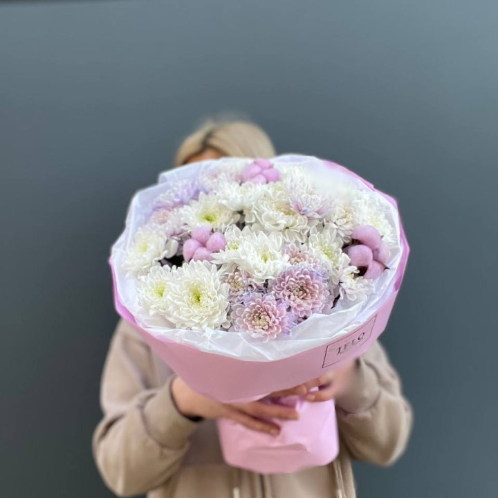 7 нежных хризантем в Бийске