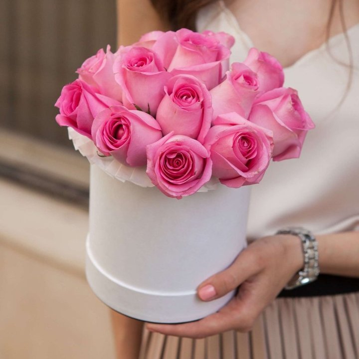 15 роз в боксе Кэтрин в Бийске