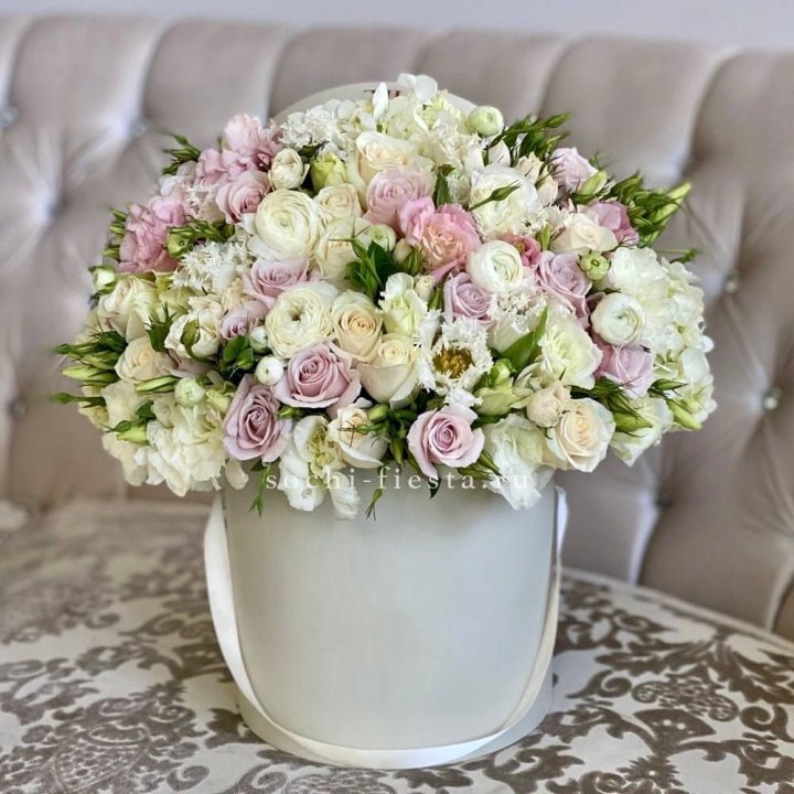 Цветочный бокс "Ловинг" в Бийске