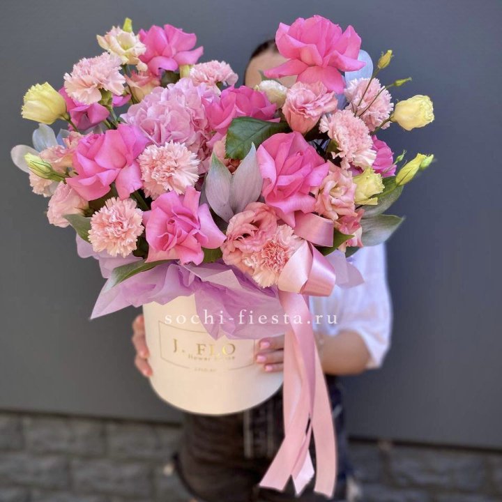 Цветочный бокс "Сальма" в Бийске