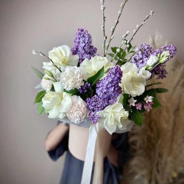 Цветочный бокс "Воскресенье" в Бийске