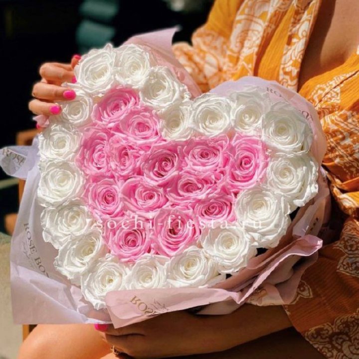 Бокс сердце с розами №2 в Бийске