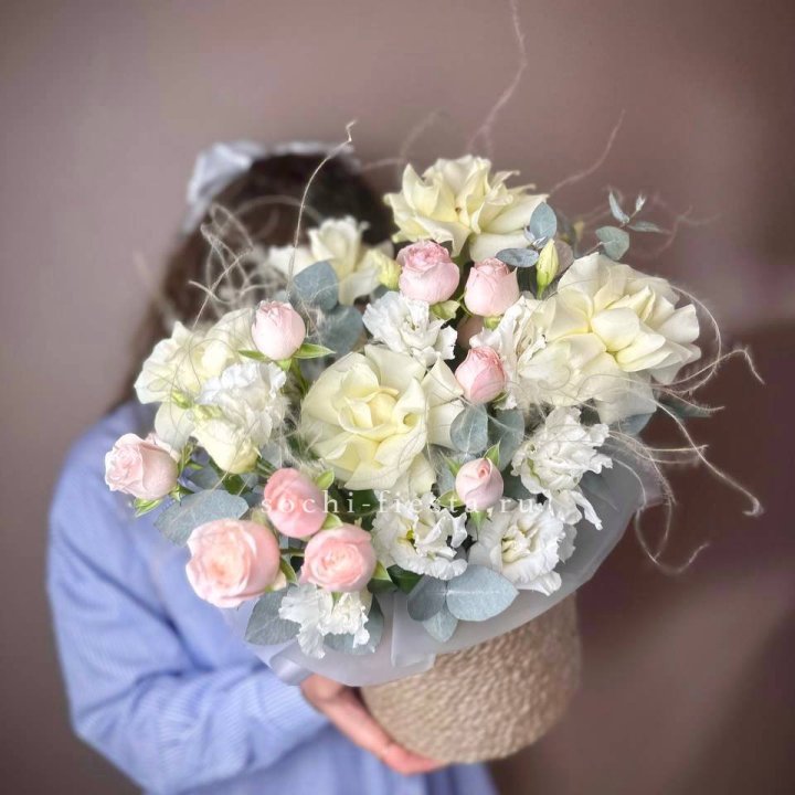 Авторский бокс "Милена" в джутовом кашпо в Бийске