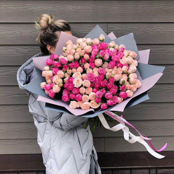 55 роз микс кустовых в Бийске