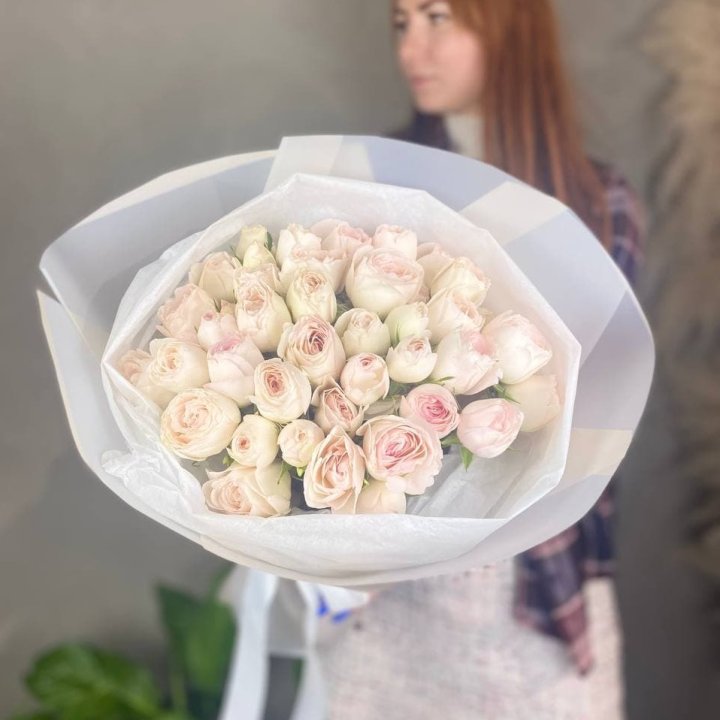 Букет кустовых роз в Бийске