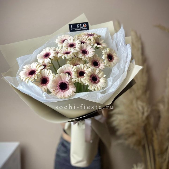 Букет голландских гербер "Свит" в Бийске