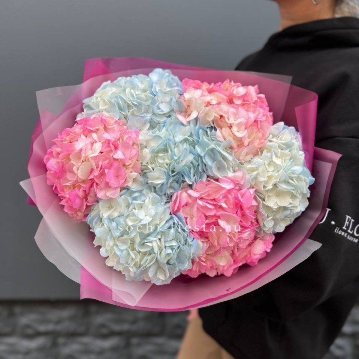 Букет гортензий "Тоника №2" в Бийске