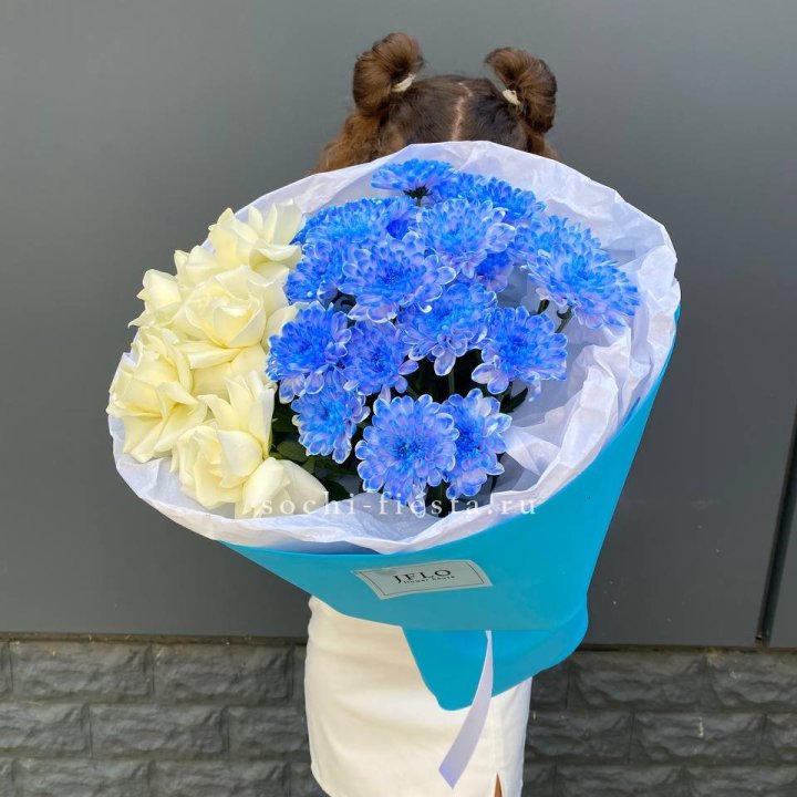 Дуо букет розы и хризантема в Бийске