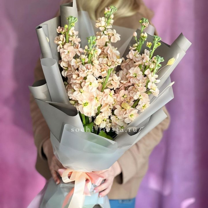 Букет ароматной маттиоллы №2 в Бийске