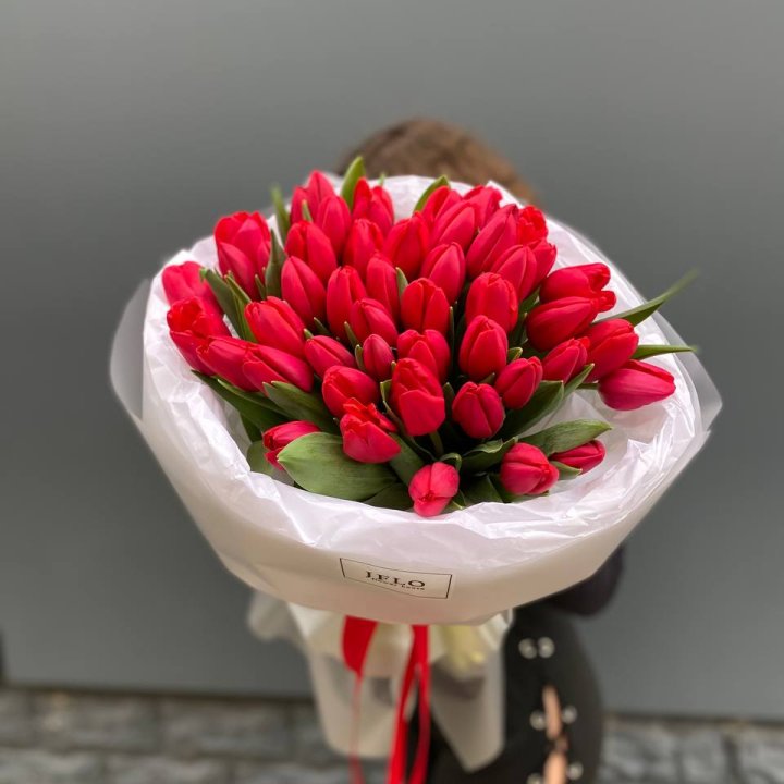 51 тюльпан "Любовь" в Бийске
