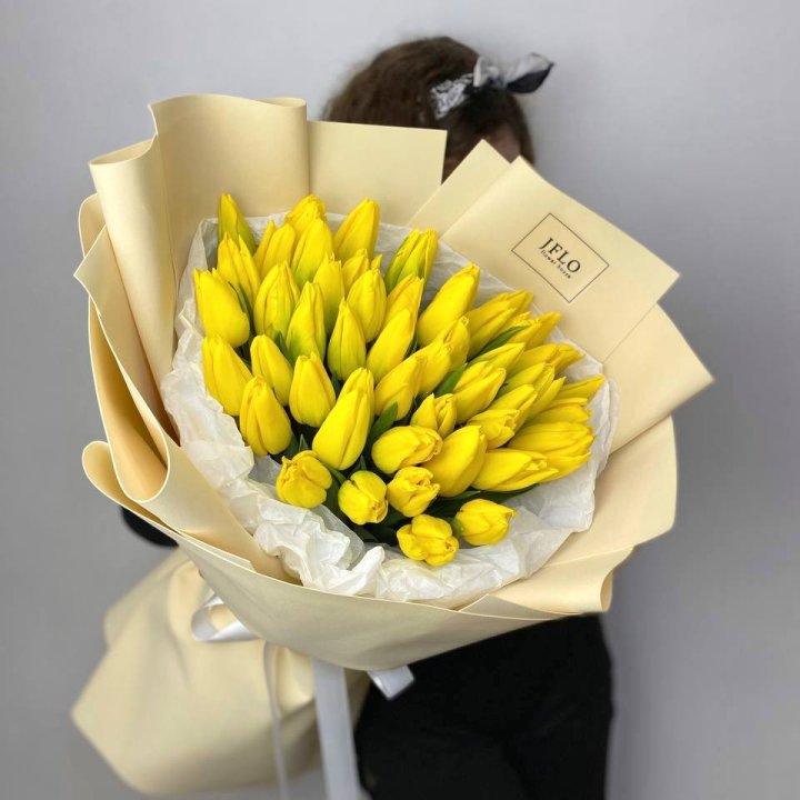 51 жёлтый тюльпан в Бийске