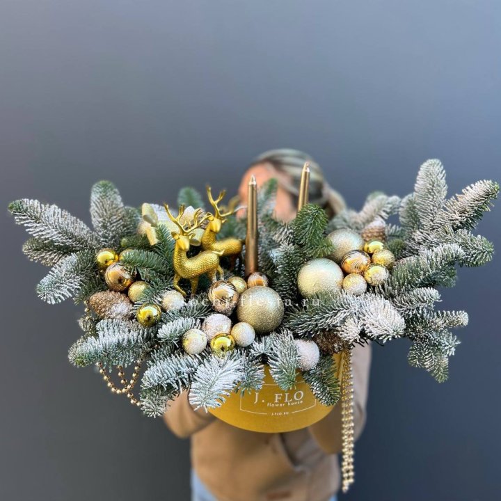 Композиция "Мери крисмас голд" в Бийске