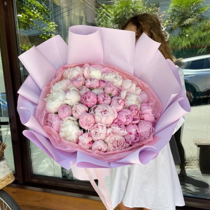 51 розовый пион в Бийске