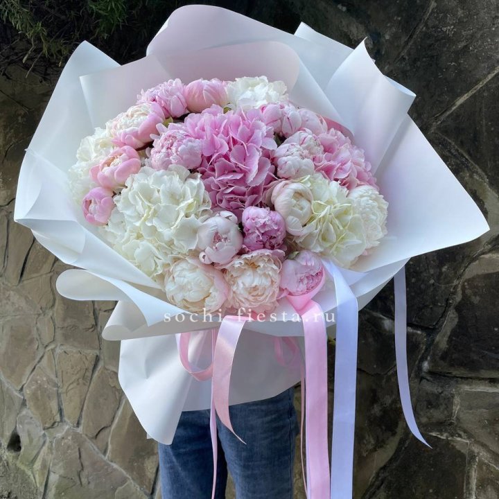 Букет "Пионы и Гортензии" в Бийске