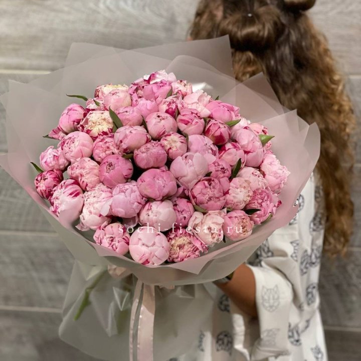 51 розовый пион в Бийске