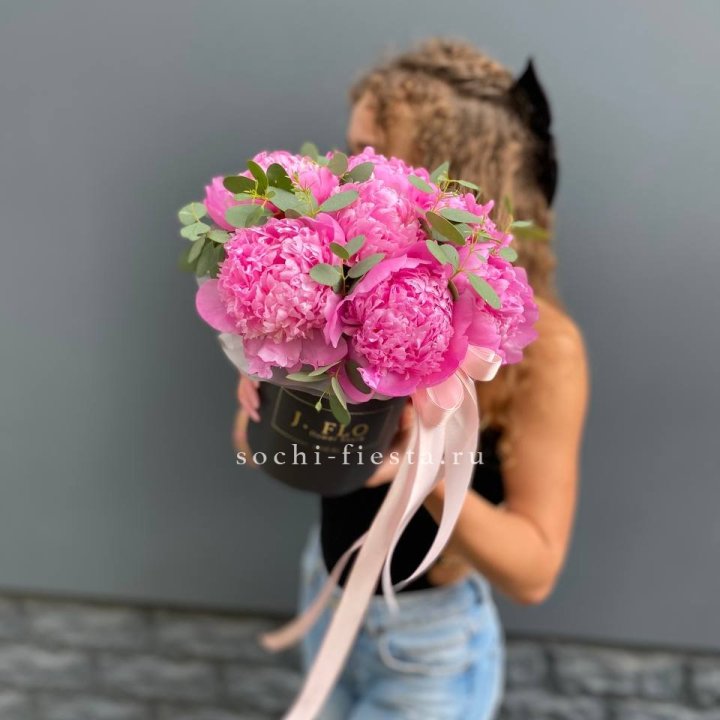 Дизайнерский цилиндр "Фломени" в Бийске